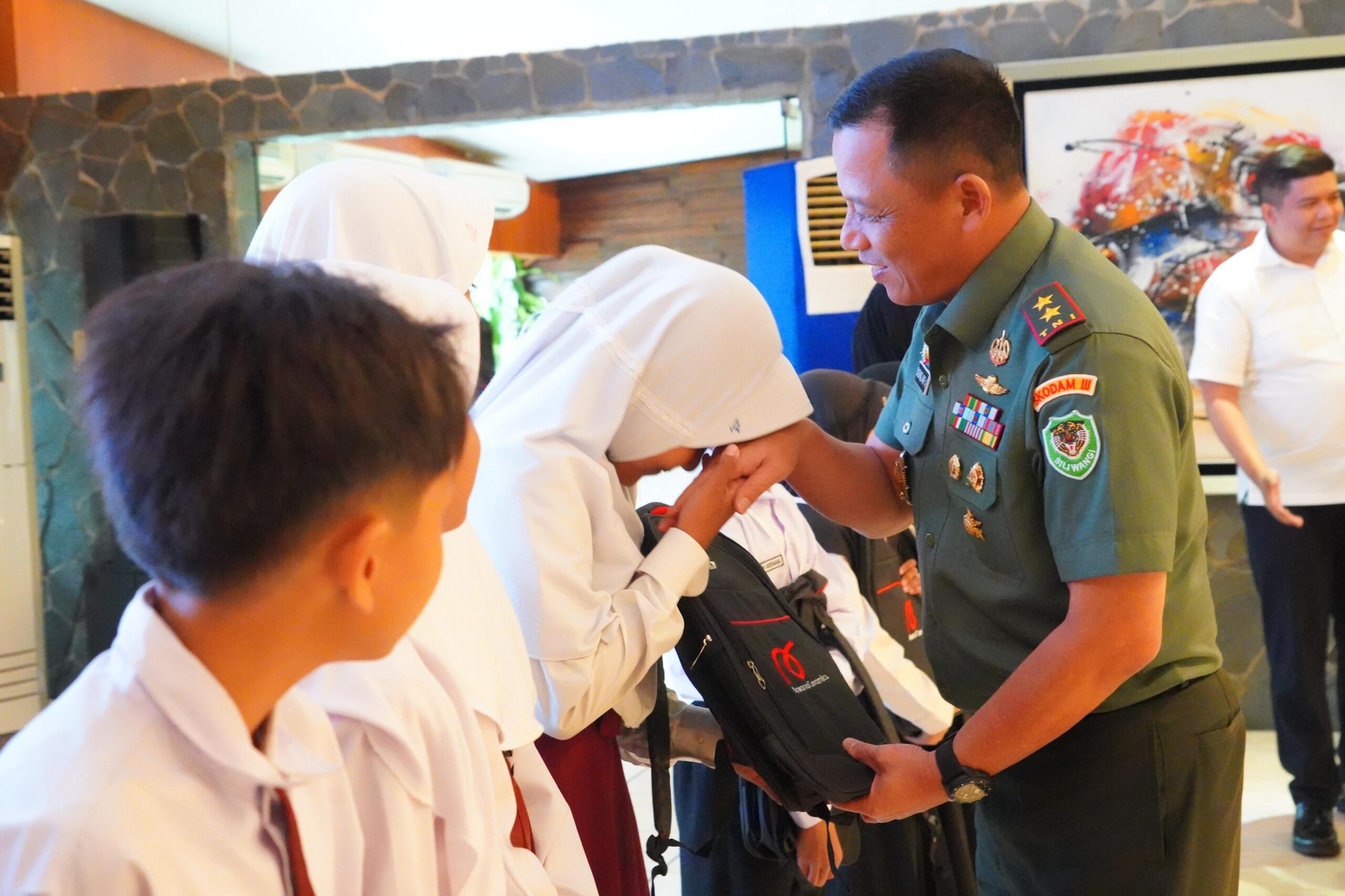 Kodam III/Slw Perkuat Kerjasama Dengan PT. Arwana Citramulia Tbk