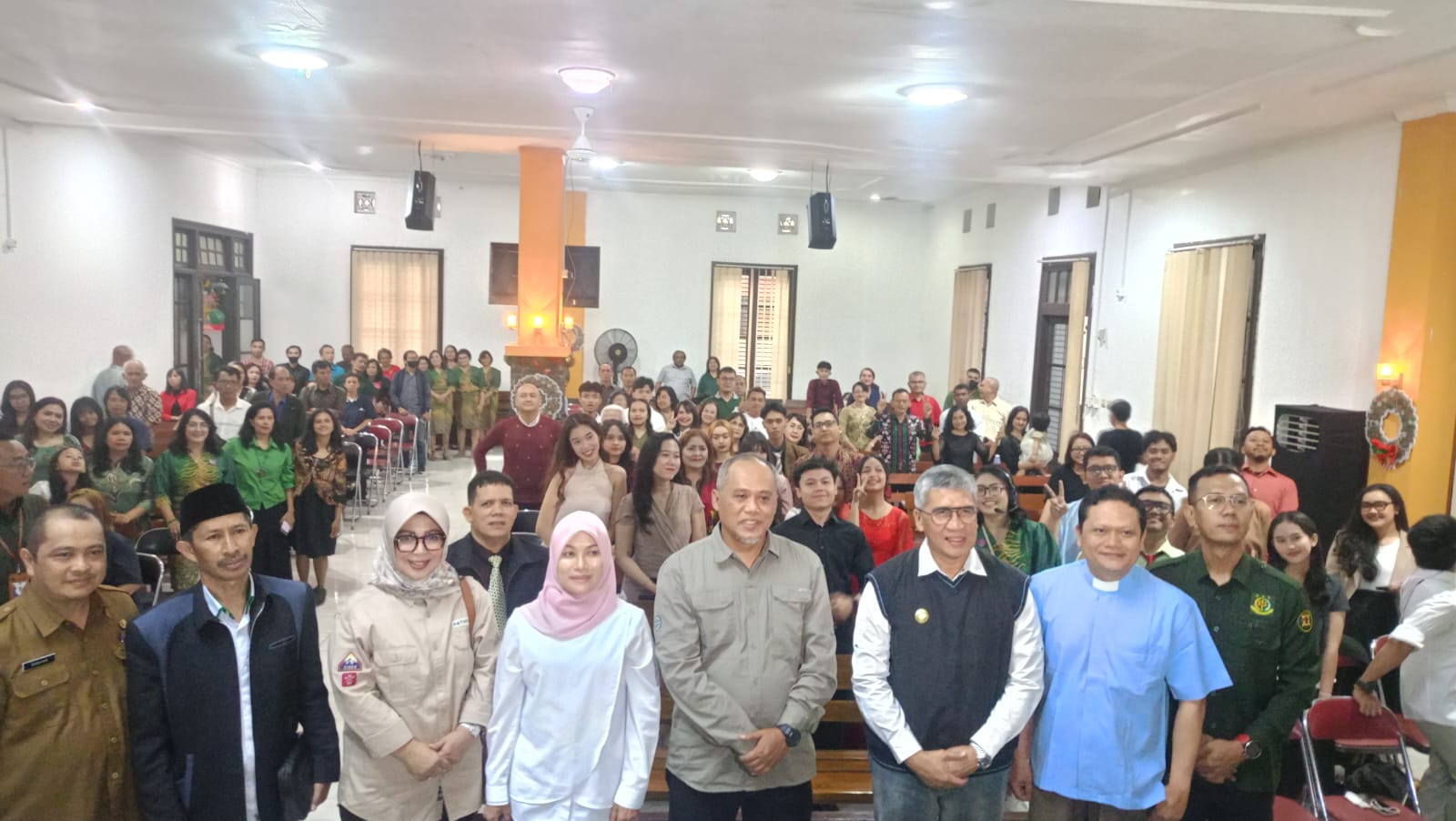 PJ Wali Kota Cimahi Bersama Forkopimda Pantau Pelaksanaan Malam Natal di Gereja-Gereja