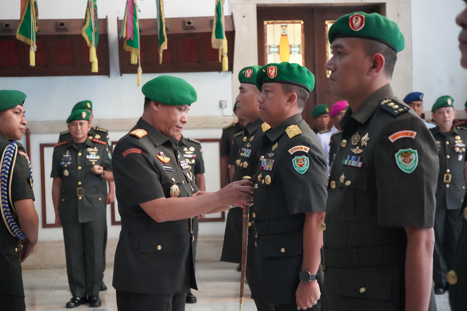 Pangdam III/Siliwangi Pimpin Sertijab Pejabat Kodam III/Slw
