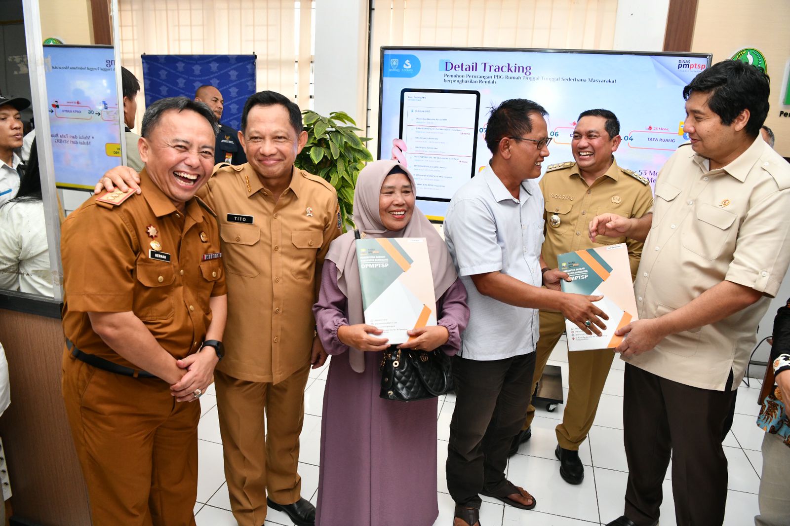 Pemprov Jabar Percepat Layanan PBG untuk Masyarakat Berpenghasilan Rendah