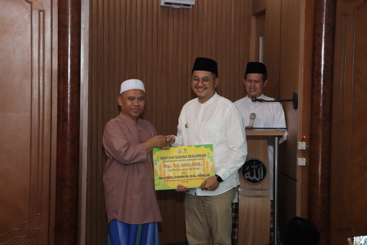 Pemkot Cimahi Salurkan Bantuan untuk Masjid Jami Baitul Mu’minin dalam Safari Ramadhan