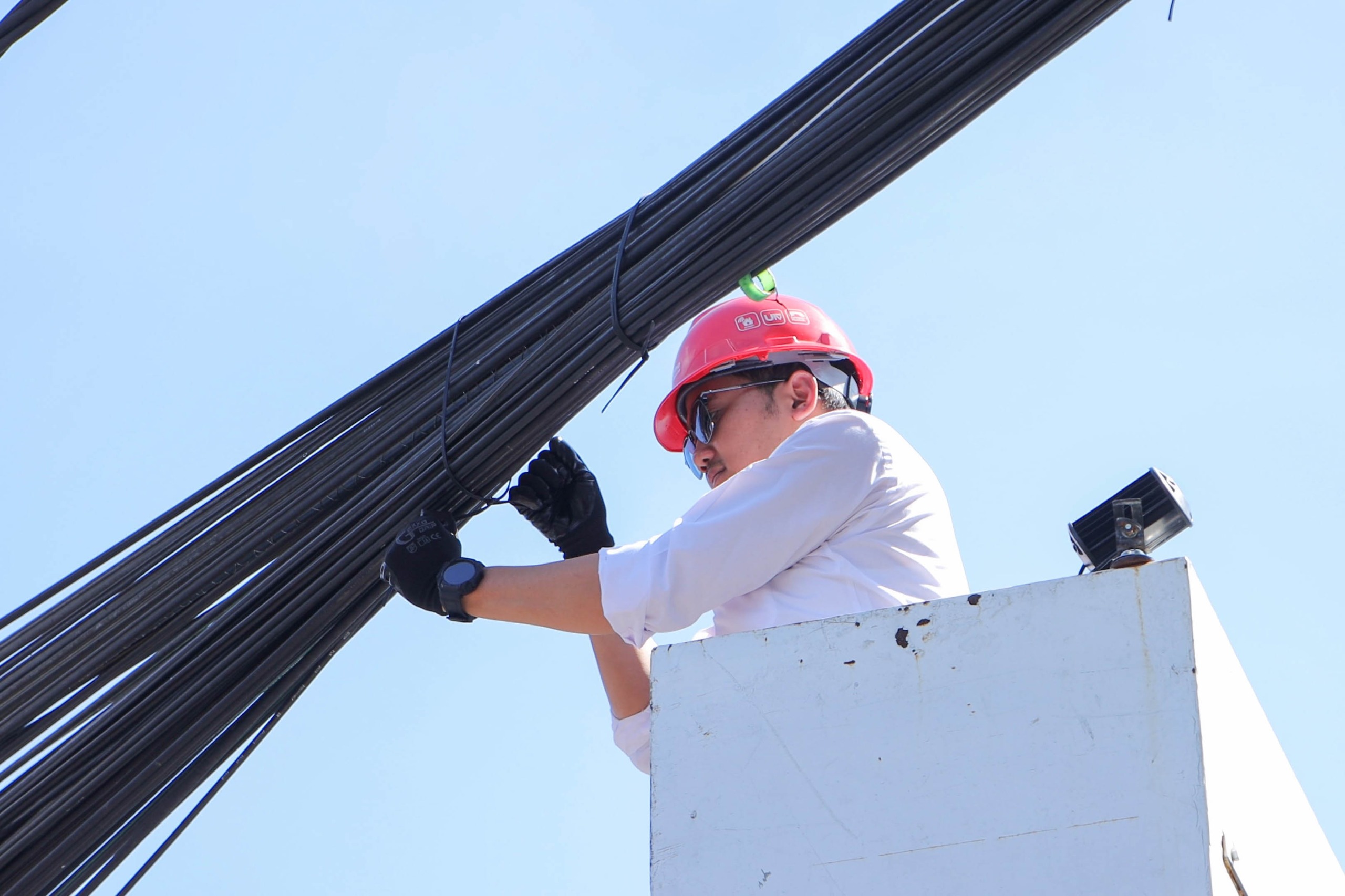 Pemkot Cimahi Mulai Program Perapihan Kabel Fiber