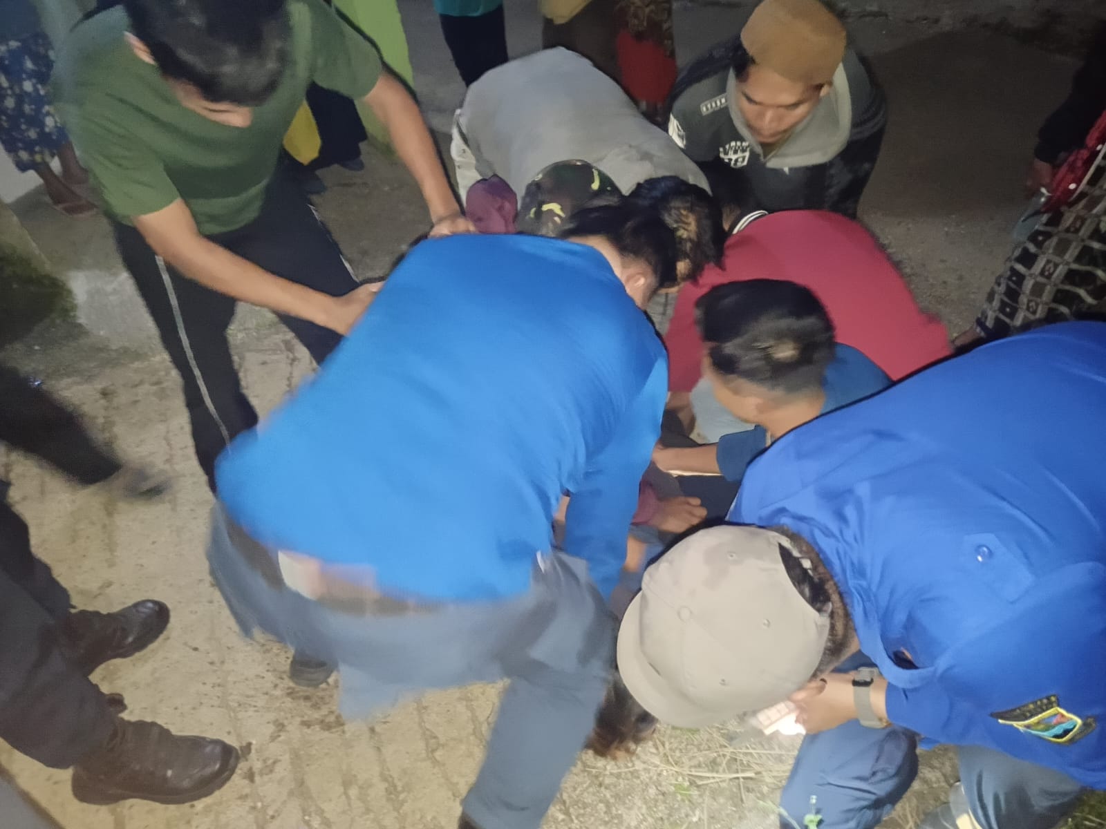 Cepat Tanggap! Damkar KBB Evakuasi ODGJ di Sindangkerta