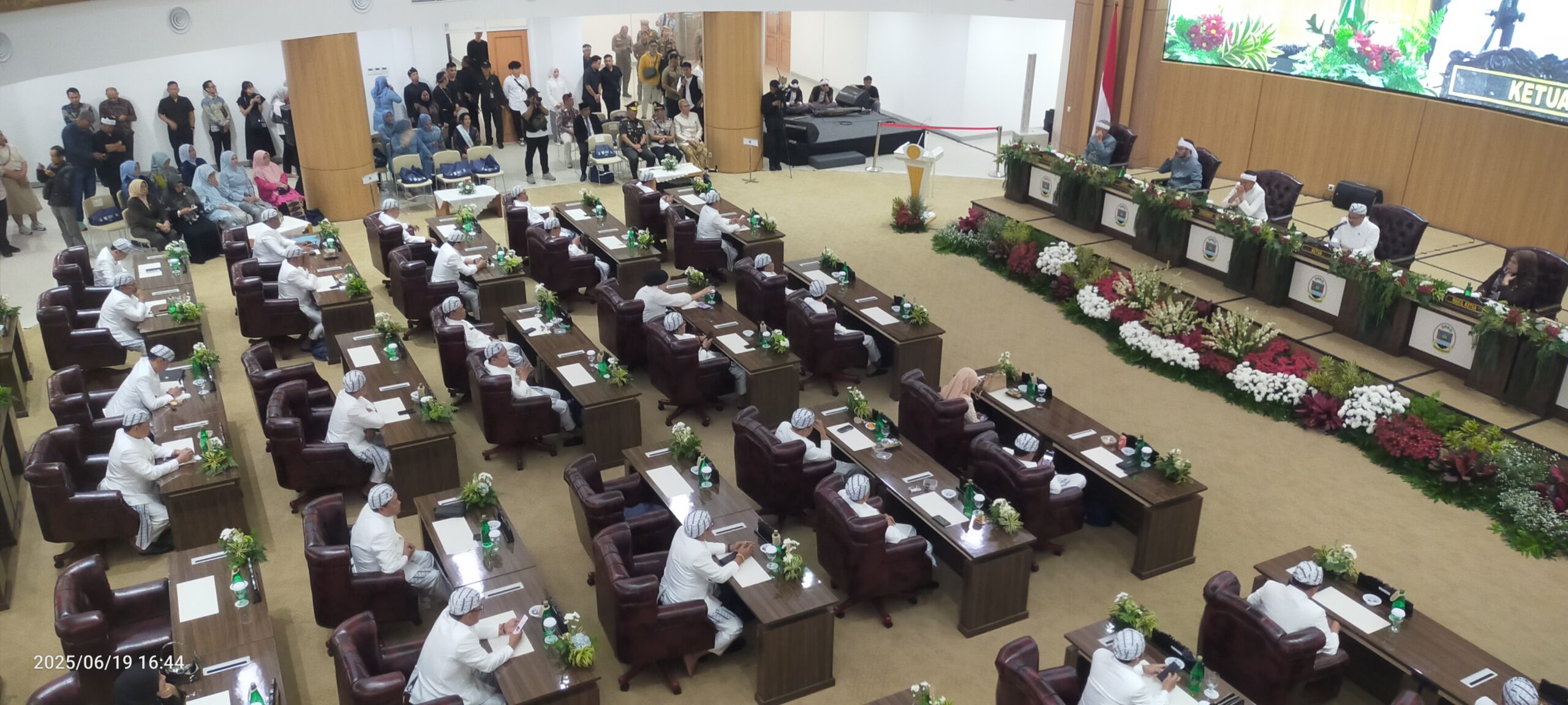 Sidang Paripurna HUT ke -18, Bupati Jeje Prioritaskan Perbaikan Jalan, Pendidikan, dan Sampah