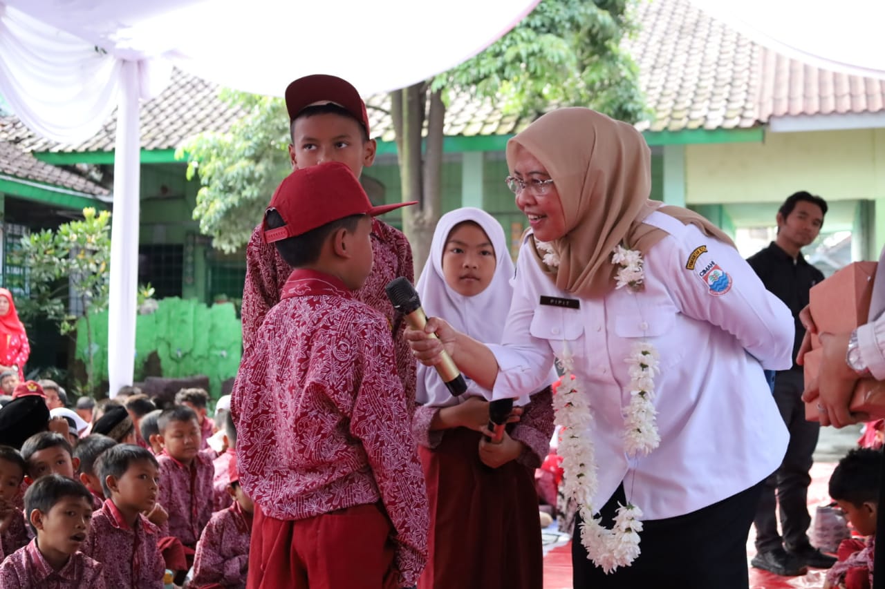 Pemkot Cimahi Gencarkan Kampanye Sekolah Sehat 2025, Ratusan Siswa SD Ikut Serta
