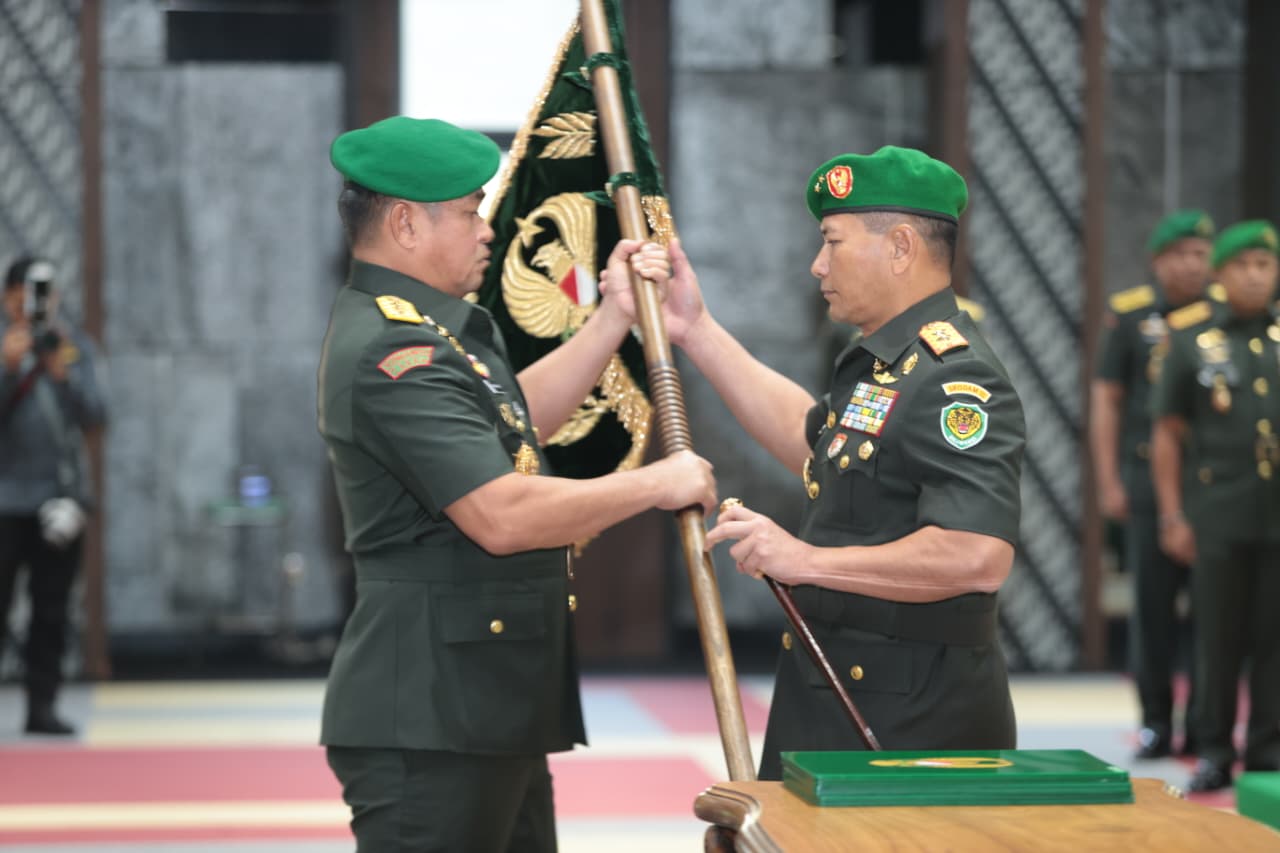 Pangdam III/Siliwangi Berganti, Mayjen TNI Kosasih Resmi Terima Estafet Kepemimpinan