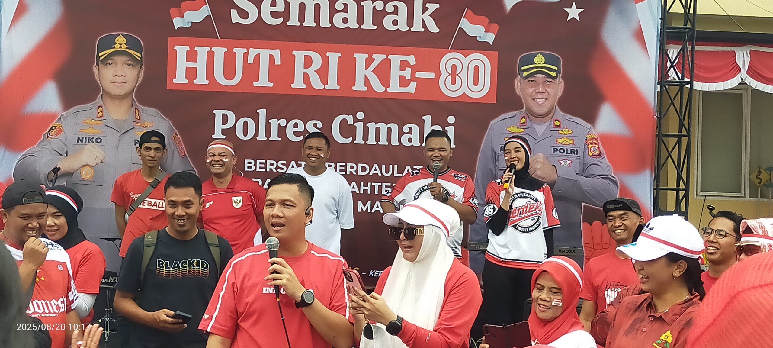 Polres Cimahi Meriahkan HUT RI ke-80 dengan Bazar Murah, Jalan Sehat, dan Hadiah Besar