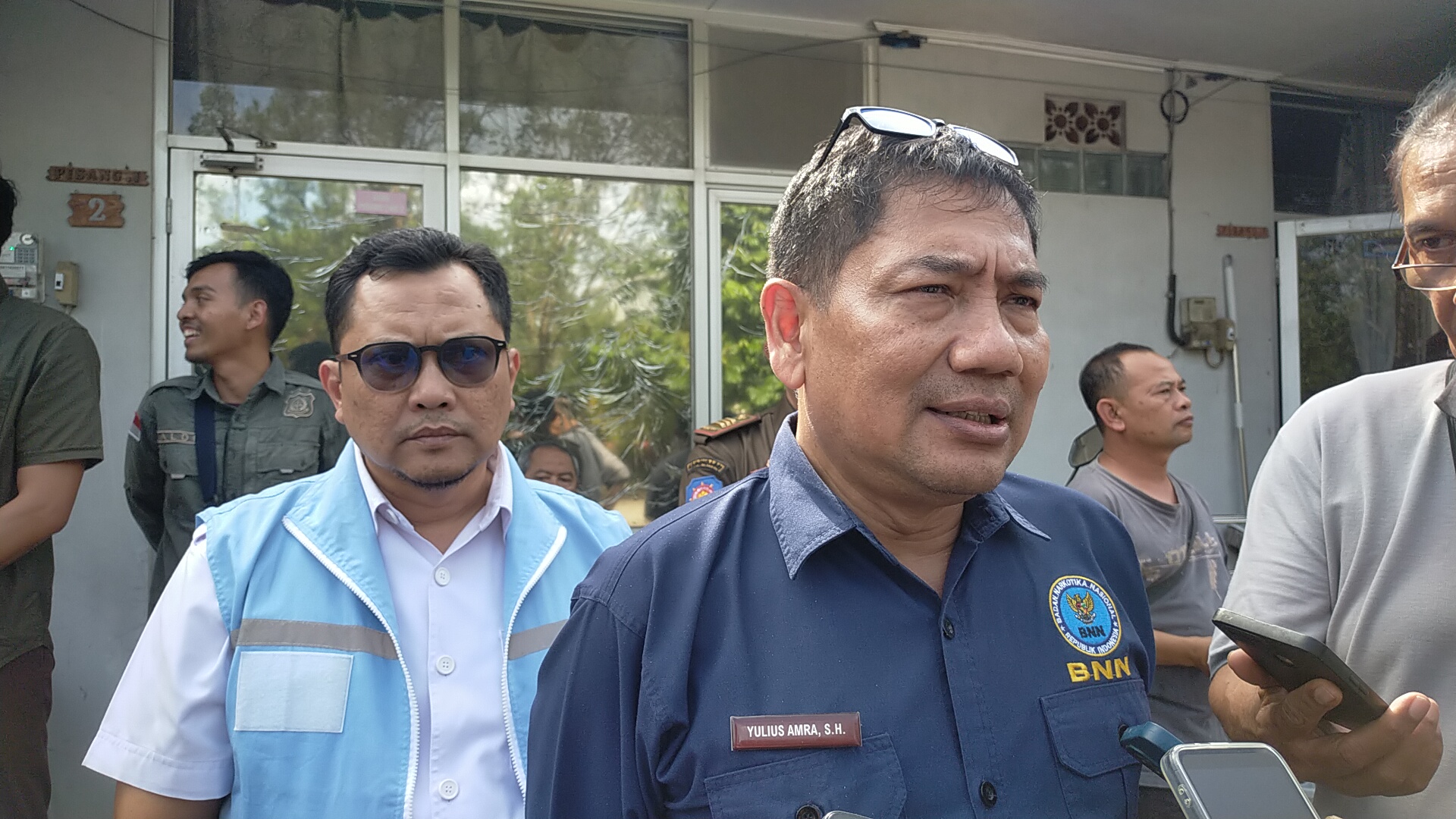 BNN Cimahi Gelar Razia Narkoba Gabungan di Dua Lokasi Kos, Sejumlah Penghuni Kabur
