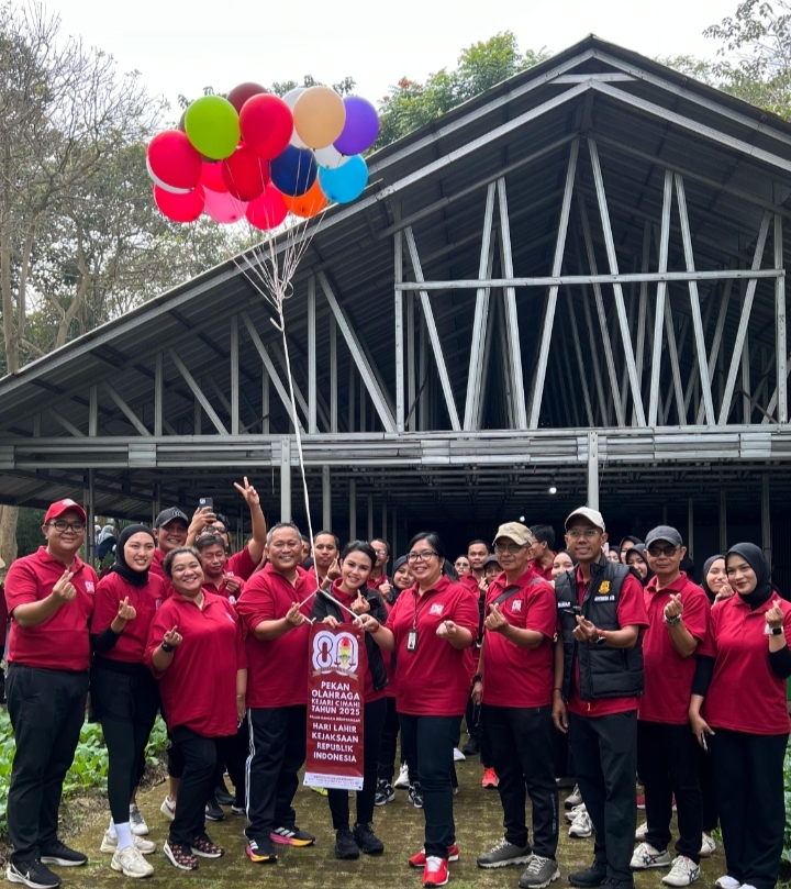 Kejari Cimahi Peringati HUT Kejaksaan RI ke-80 dengan Penanaman Pohon dan Pembukaan POR