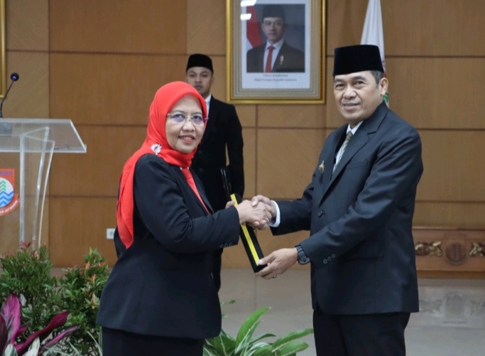 Maria Fitriana Resmi Dilantik Jadi Sekda Definitif Kota Cimahi