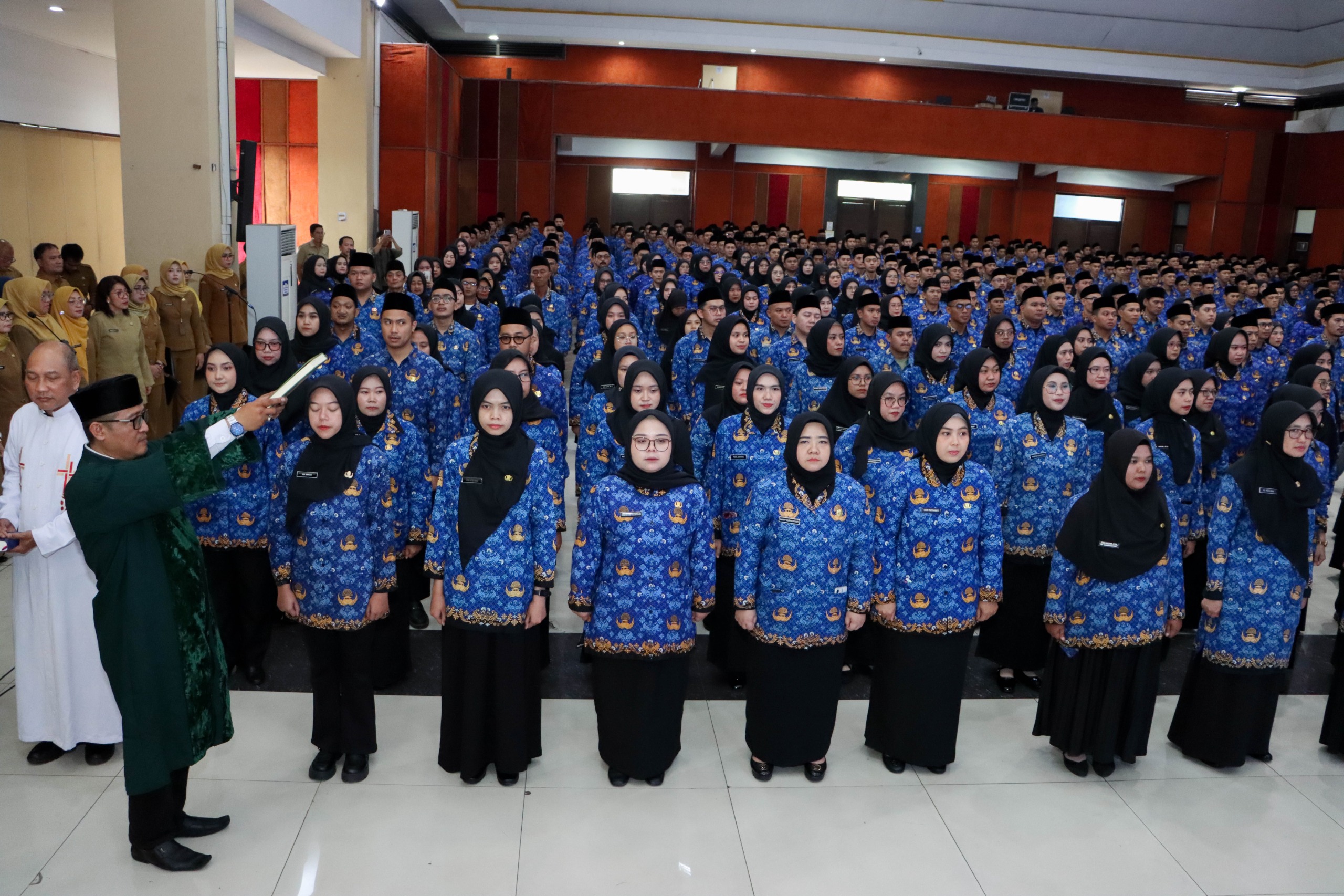 716 PPPK Resmi Dilantik, Wali Kota Cimahi Tegaskan Bukan ASN Kelas Dua