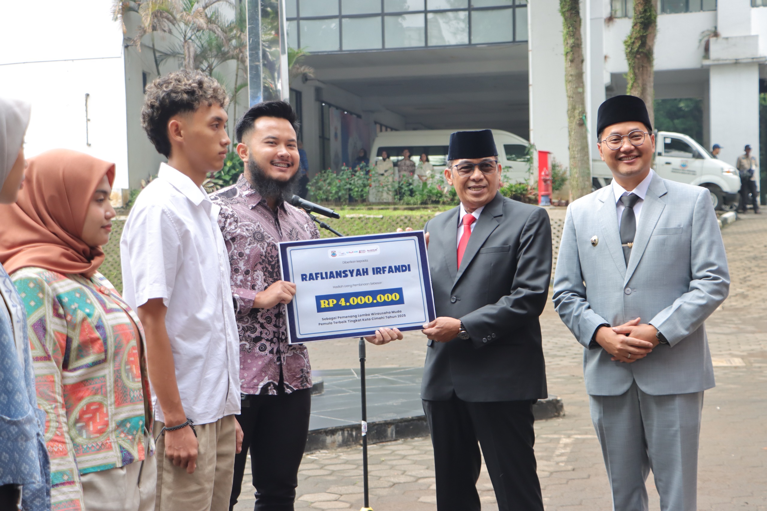 Wali Kota Ngatiyana Ajak Pemuda Cimahi Bangkit Menuju Indonesia Emas Upacara Peringatan Hari Sumpah