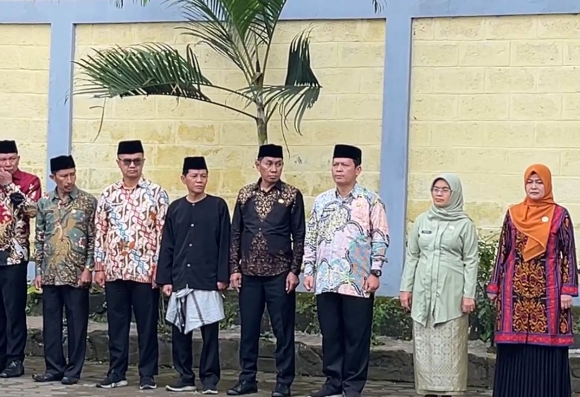 Peringatan Hari Guru Nasional di MAN Cimahi Sarat Keteladanan Mulia