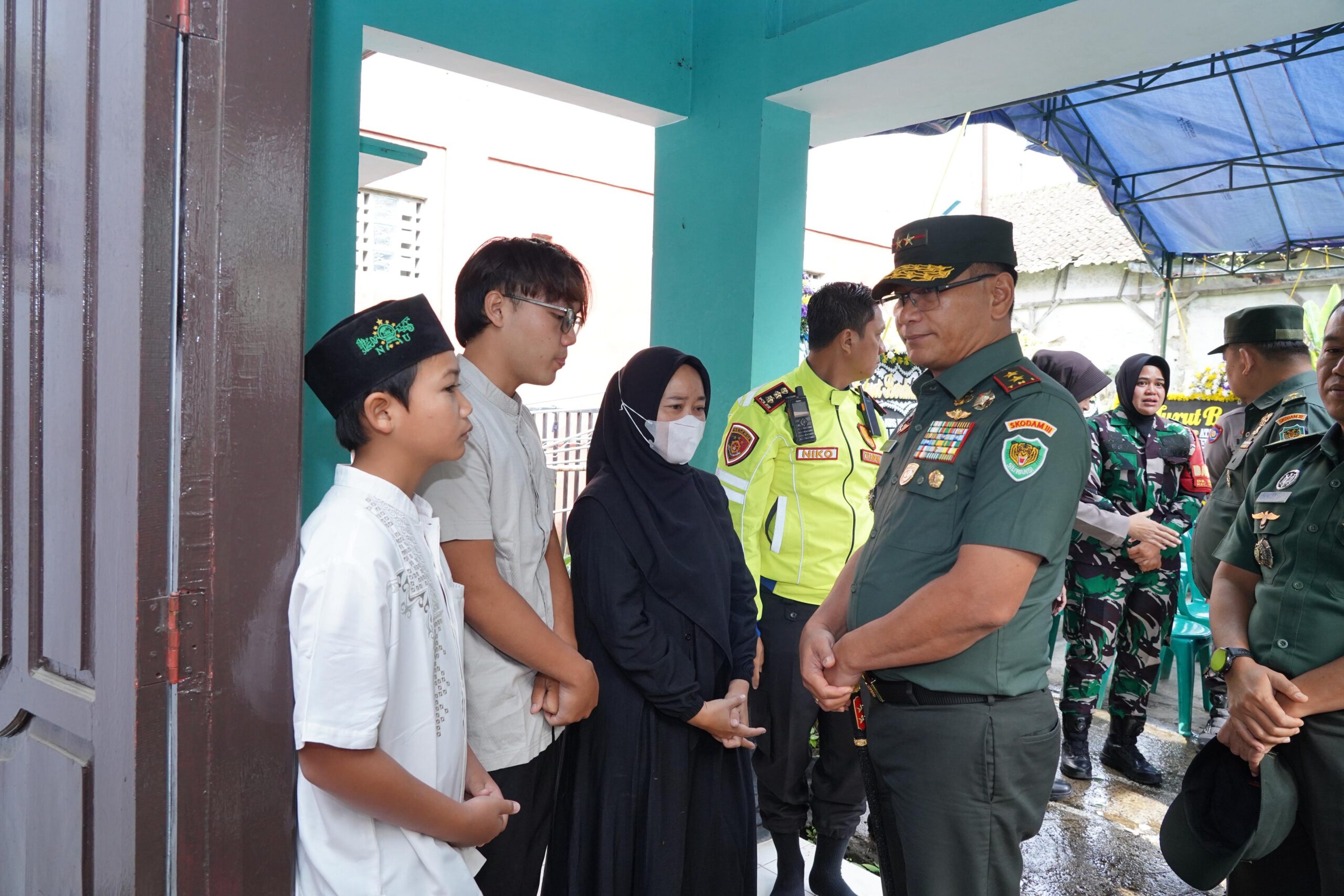 Pangdam Siliwangi Ta’ziah Korban Kecelakaan TNI-Polri Cisarua